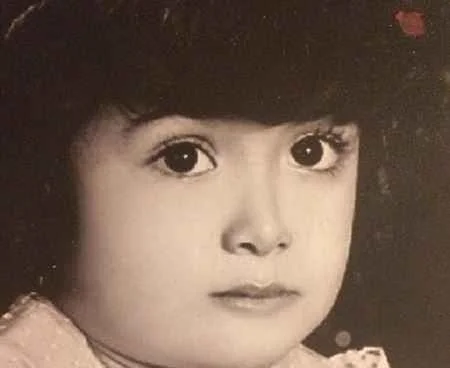 کودکی بهاره افشاری