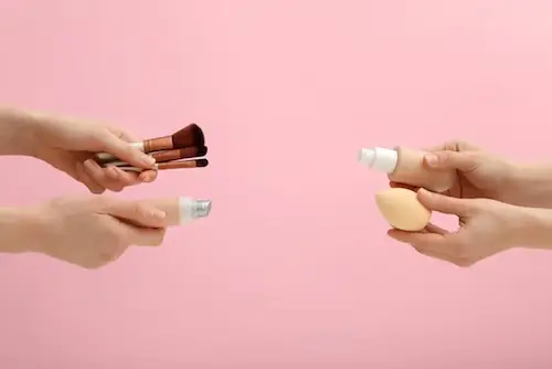 لوازم آرایشی که نباید مشترکا استفاده کنید