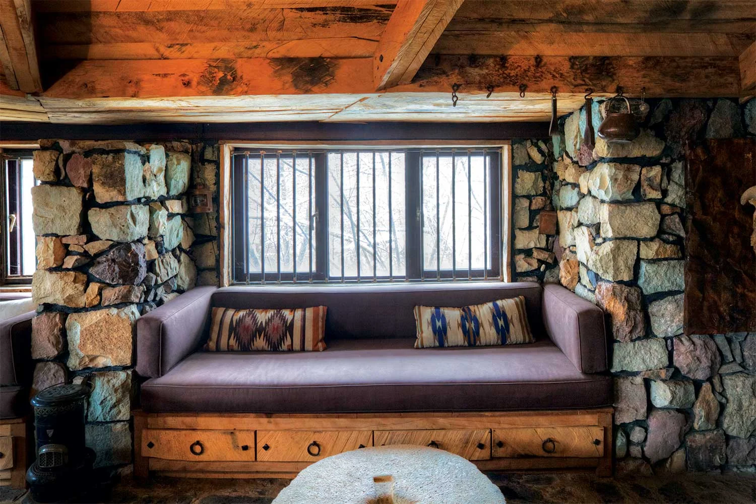 Houshang-Seyhouns-Summer-House-17