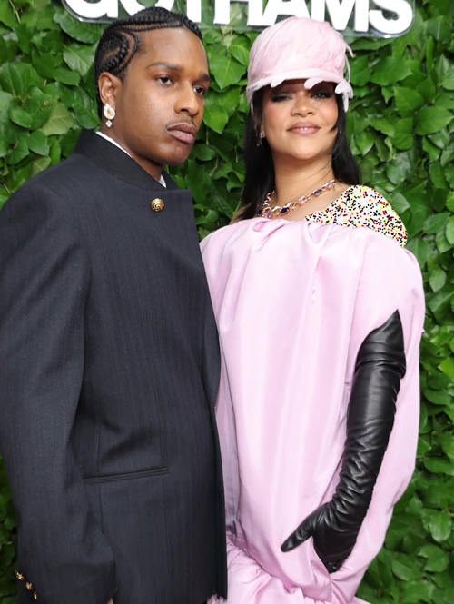 پیراهن صورتی ریانا