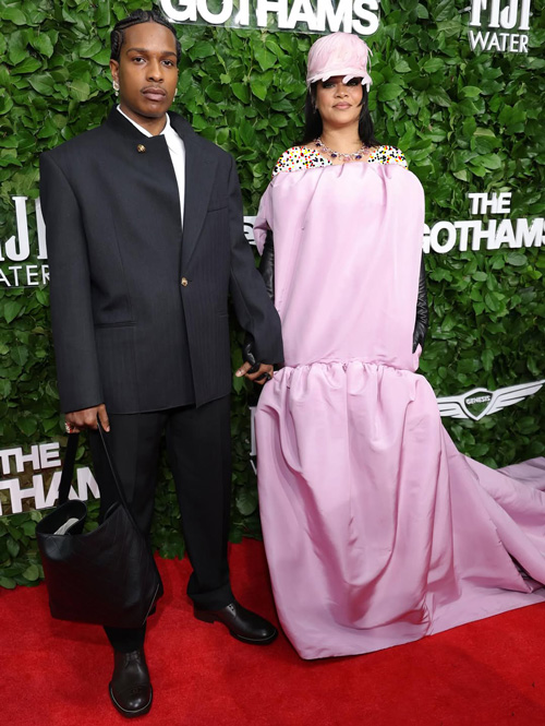 پیراهن صورتی ریانا