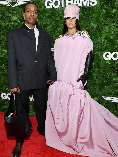 پیراهن صورتی ریانا