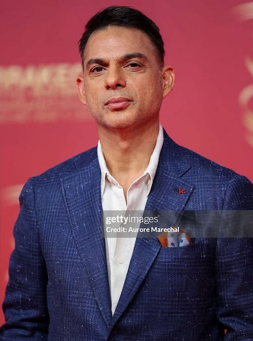 کت و شلوار چهارخانه همسر پیمان