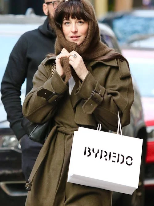 پالتوی بلند داکوتا جانسون