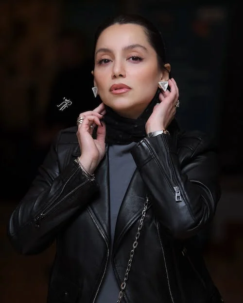 شلوار جین طرحدار نازنین بیاتی