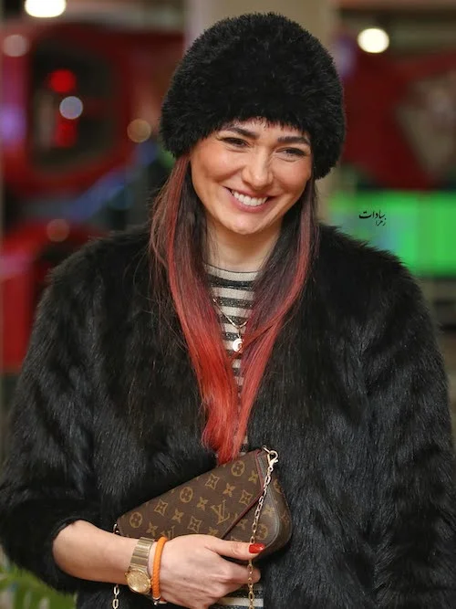 موهای قرمز مینا وحید