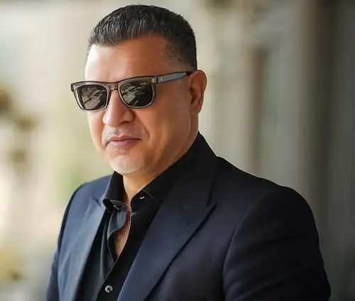 علی دایی در تبلیغ ساعت