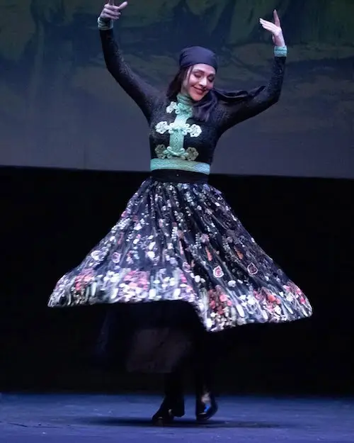 المیرا دهقانی در نقش راشل