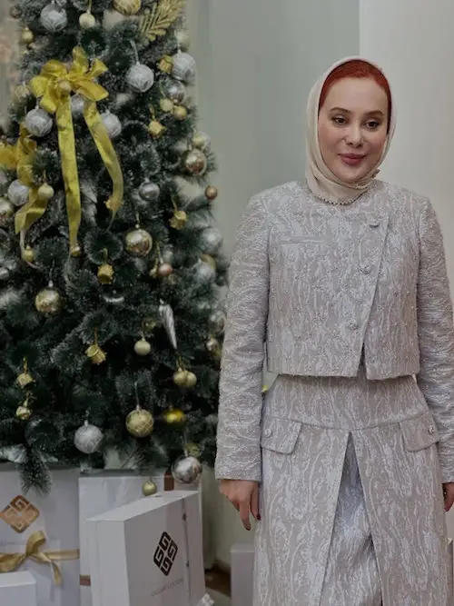 کت و دامن آرام جعفری