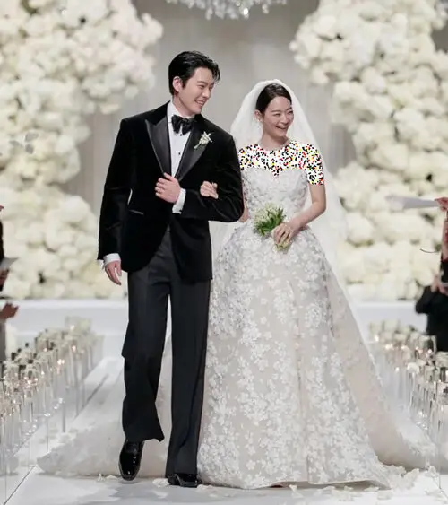 لباس عروس شین مین‌آ از الی صعب