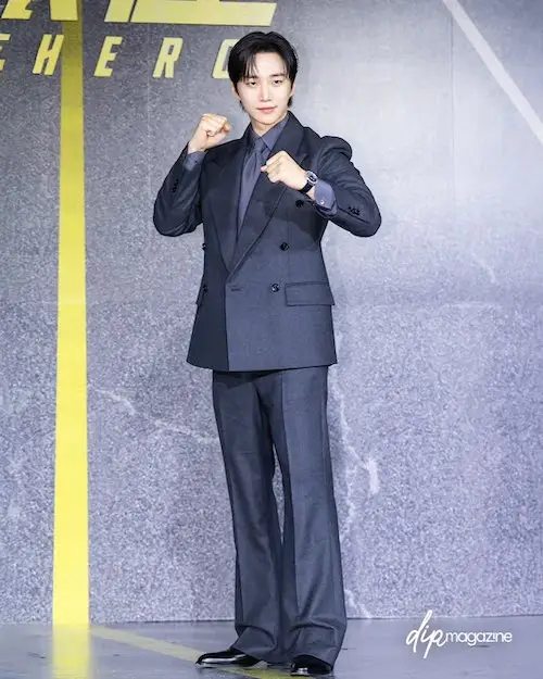 ساعت لی جونهو