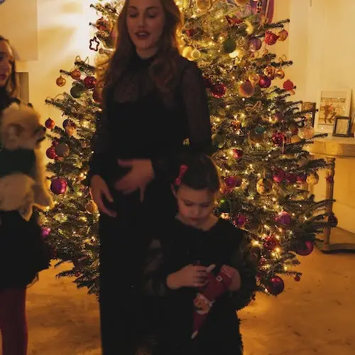 استایل کریسمسی مریم اوزرلی