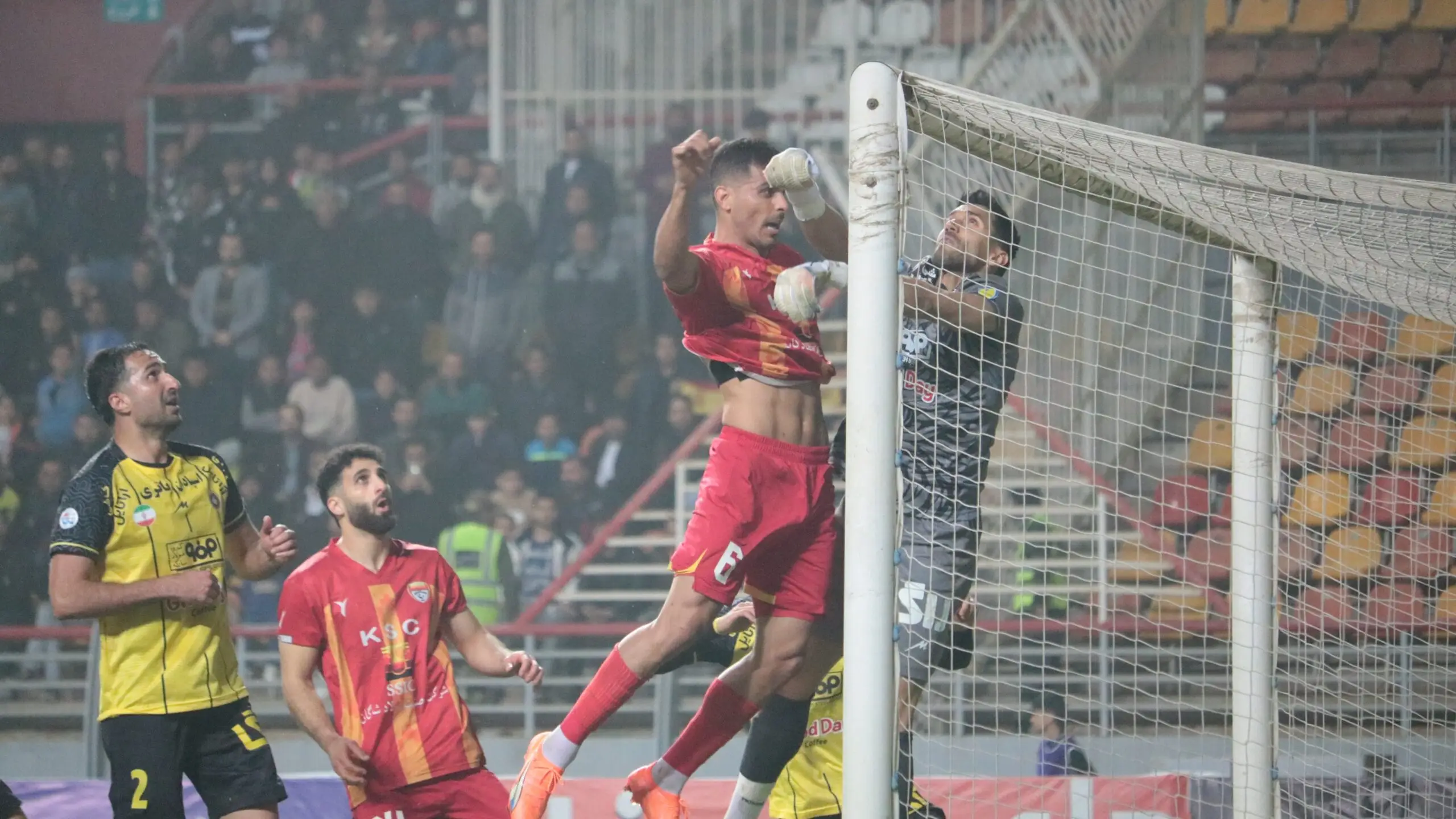 علی نعمتی؛ از محبوب یحیی تا نقطه ضعف فولاد در حساس‌ترین بازی لیگ!