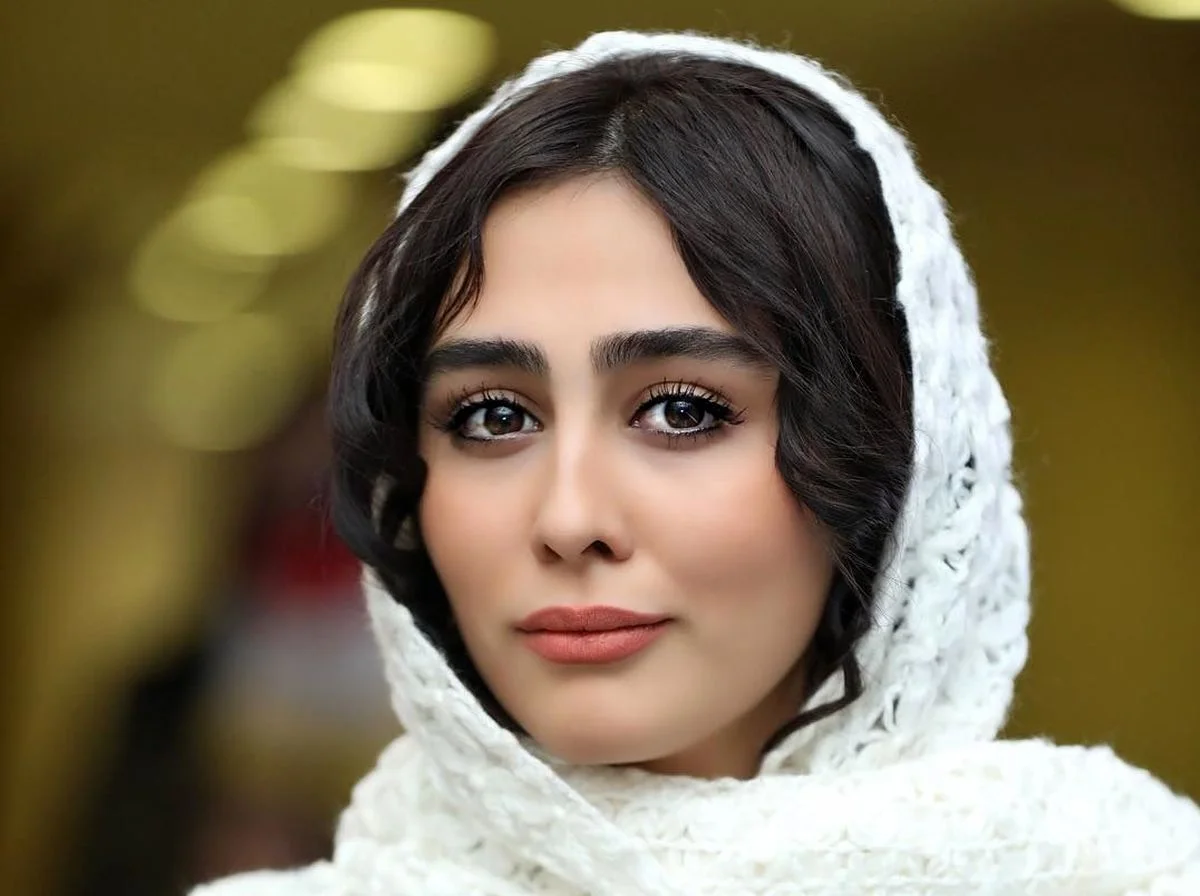 عکس| جشن تولد ستاره حسینی در کنار دریا/ خانم بازیگر تلویزیون با این استایل قابل شناسایی نیست