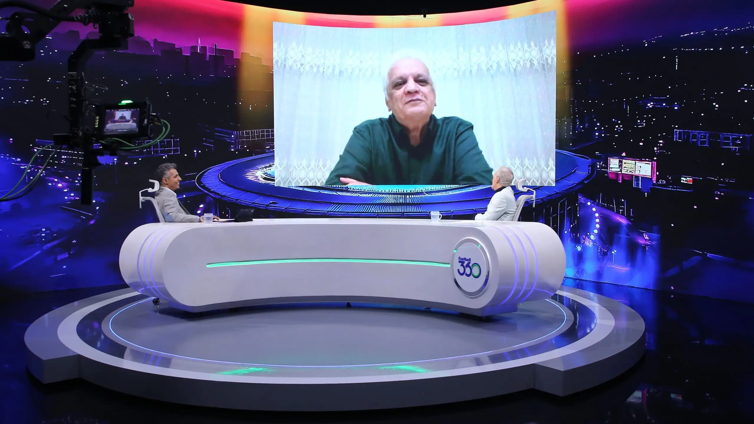 حمید علیدوستی در «لایو 360»: فرهنگ هواداری فوتبال ایران به کجا رسیده؟ زخمی عمیق که درمان نمی‌شود!