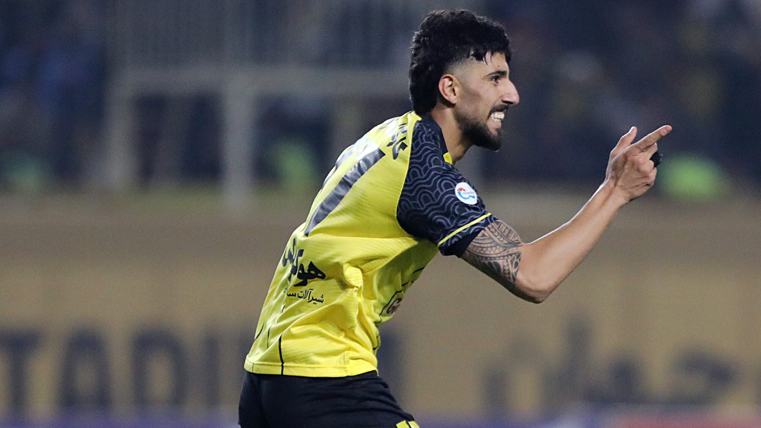 صعود هیجان‌انگیز سپاهان به صدر جدول؛ بحران ادامه‌دار مس در لیگ برتر فوتبال!