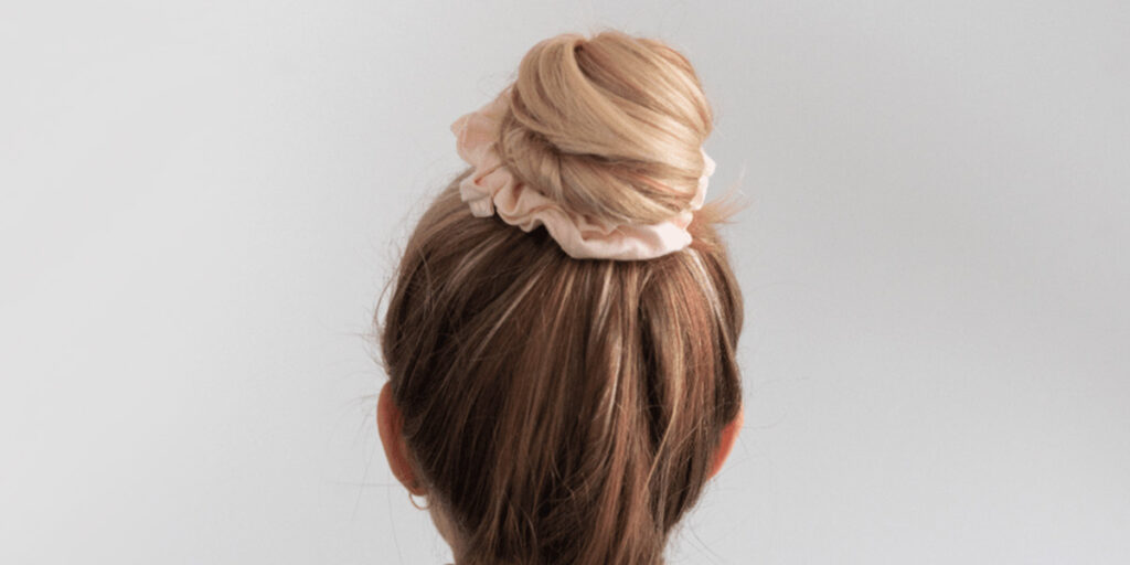 شینیون مو با کش اسکرانچی