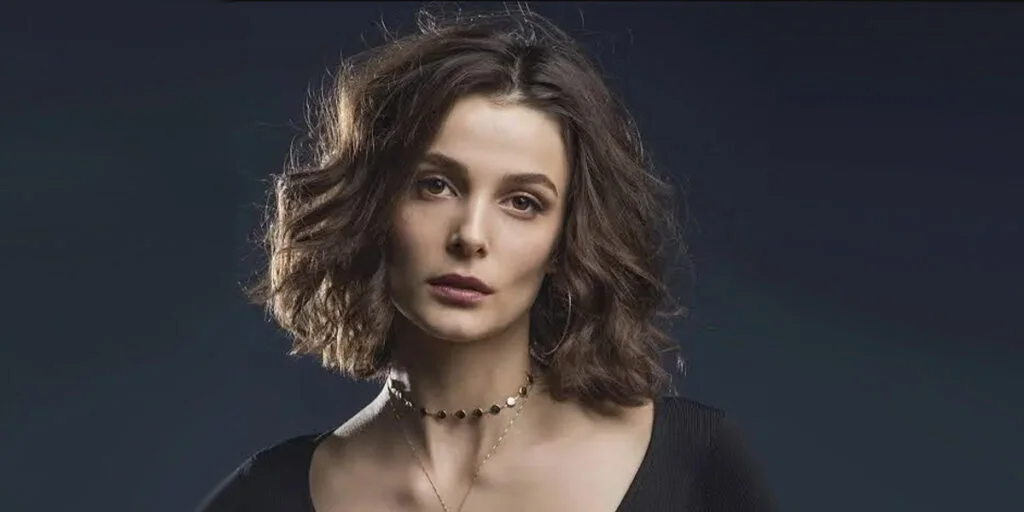 رفع پف چشم به شیوه بازیگر ترک