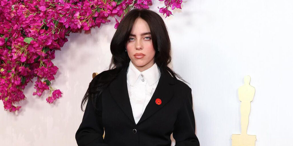 بیلی آیلیش با استایلی ساده و متفاوت در فرش قرمز آواتار؛ چرا این انتخاب همه را شگفت‌زده کرد؟