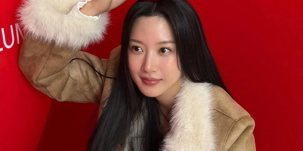 تغییر شگفت‌انگیز مون گایونگ با موهای چتری؛ راز جذابیت جدید بازیگر محبوب کره‌ای فاش شد!