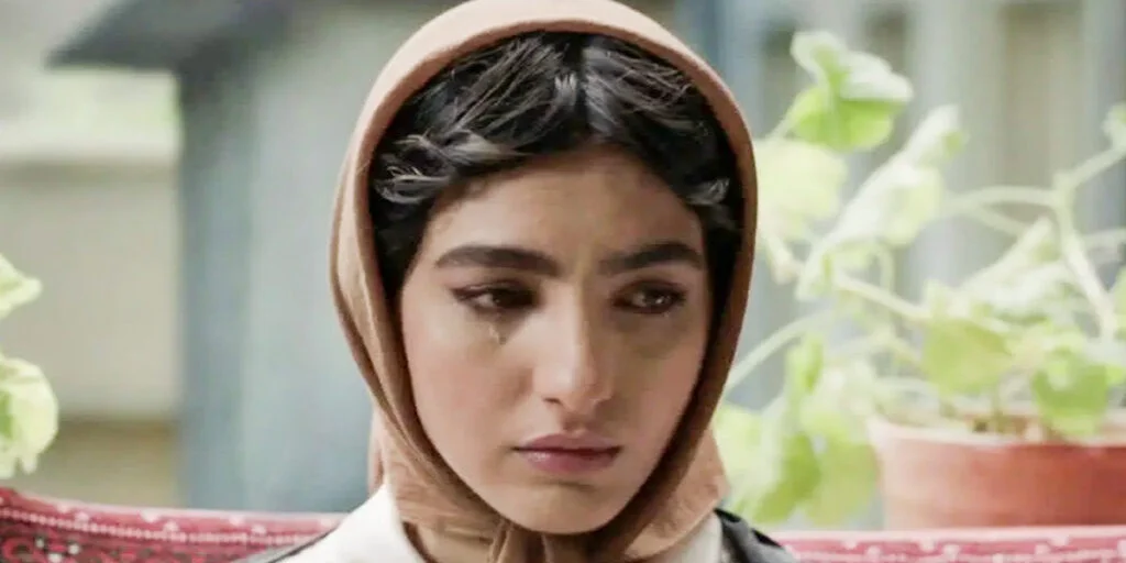 بنفشه ریاضی با استایلی اشرافی و متفاوت تولد ۳۲ سالگی‌اش را جشن گرفت!