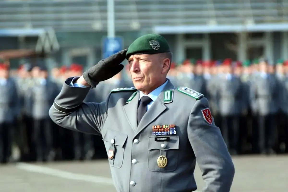 گاف تاریخی در مراسم ارتش آلمان؛ فرمانده مدرسه نظامی استعفا داد!