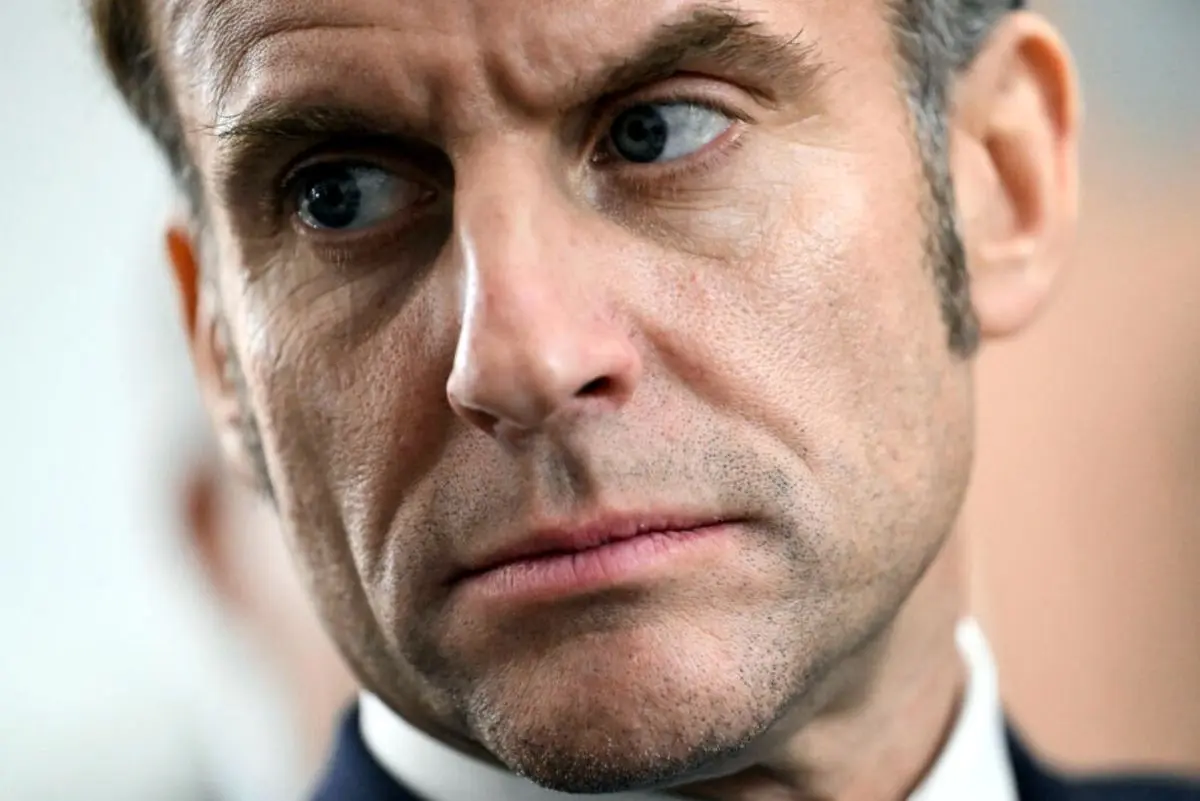 ویدئوی جعلی کودتا در فرانسه که حتی ماکرون را هم فریب داد!