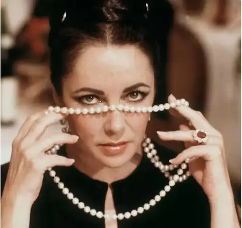 مروارید در استایل زنان مشهور