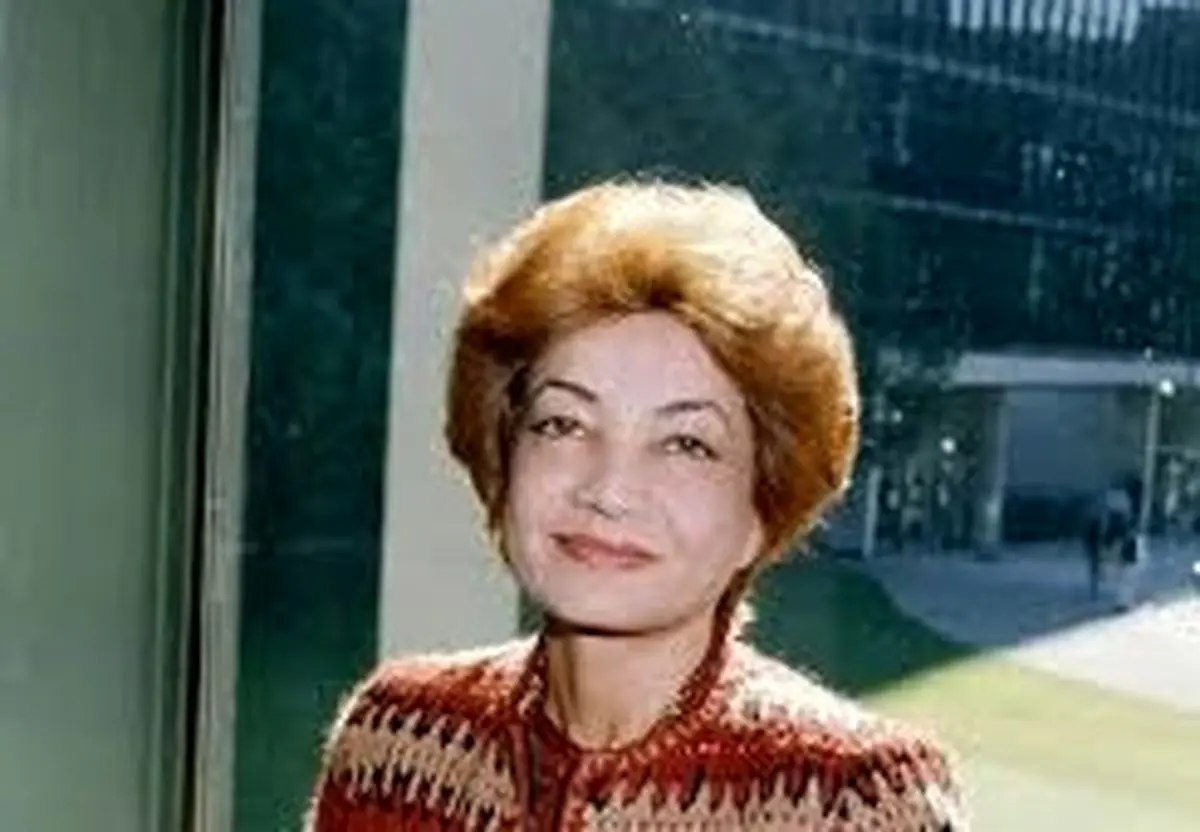 سفری شگفت‌انگیز به سال ۱۳۳۲؛ اشرف پهلوی ۳۵ ساله سوار بر اسب در قاب تاریخ!