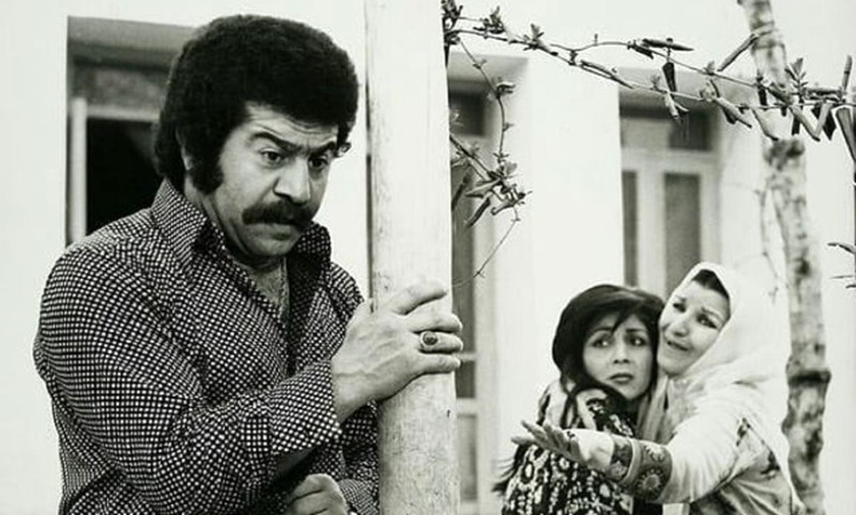 تصویر دیده‌نشده‌ای از بازیگر مطرح قبل انقلاب که در خط مقدم جنگ ایران درخشید!