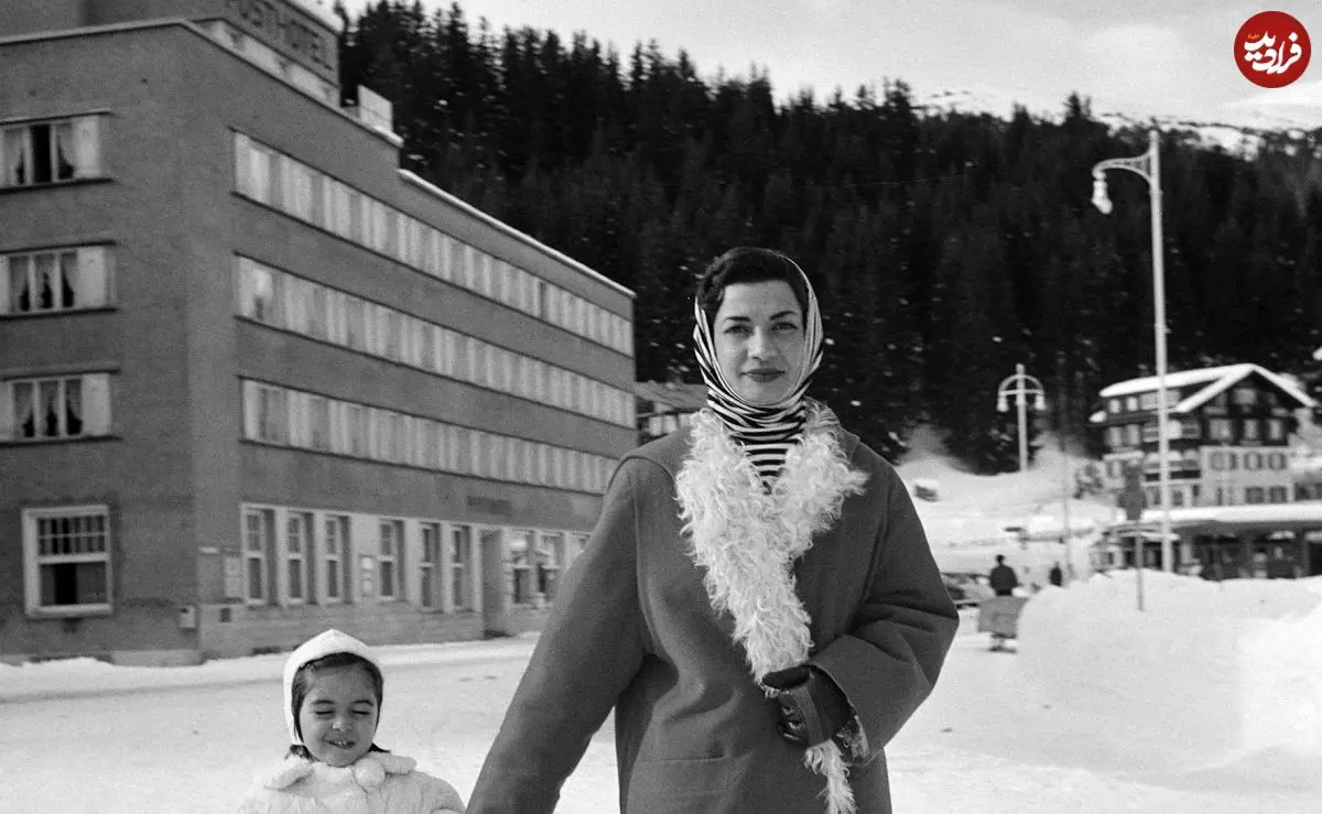 عکسی نادر از اشرف و محمدرضا پهلوی در آغوش سلیمان بهبودی؛ سفری به سال 1299!