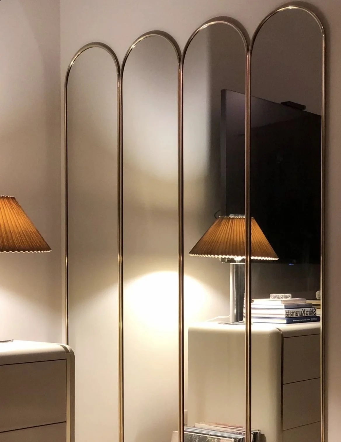 آینه قدی دکوراتیور