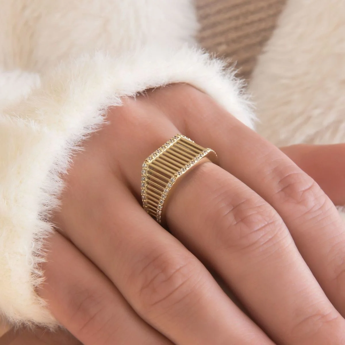 انگشتر استوانه ای