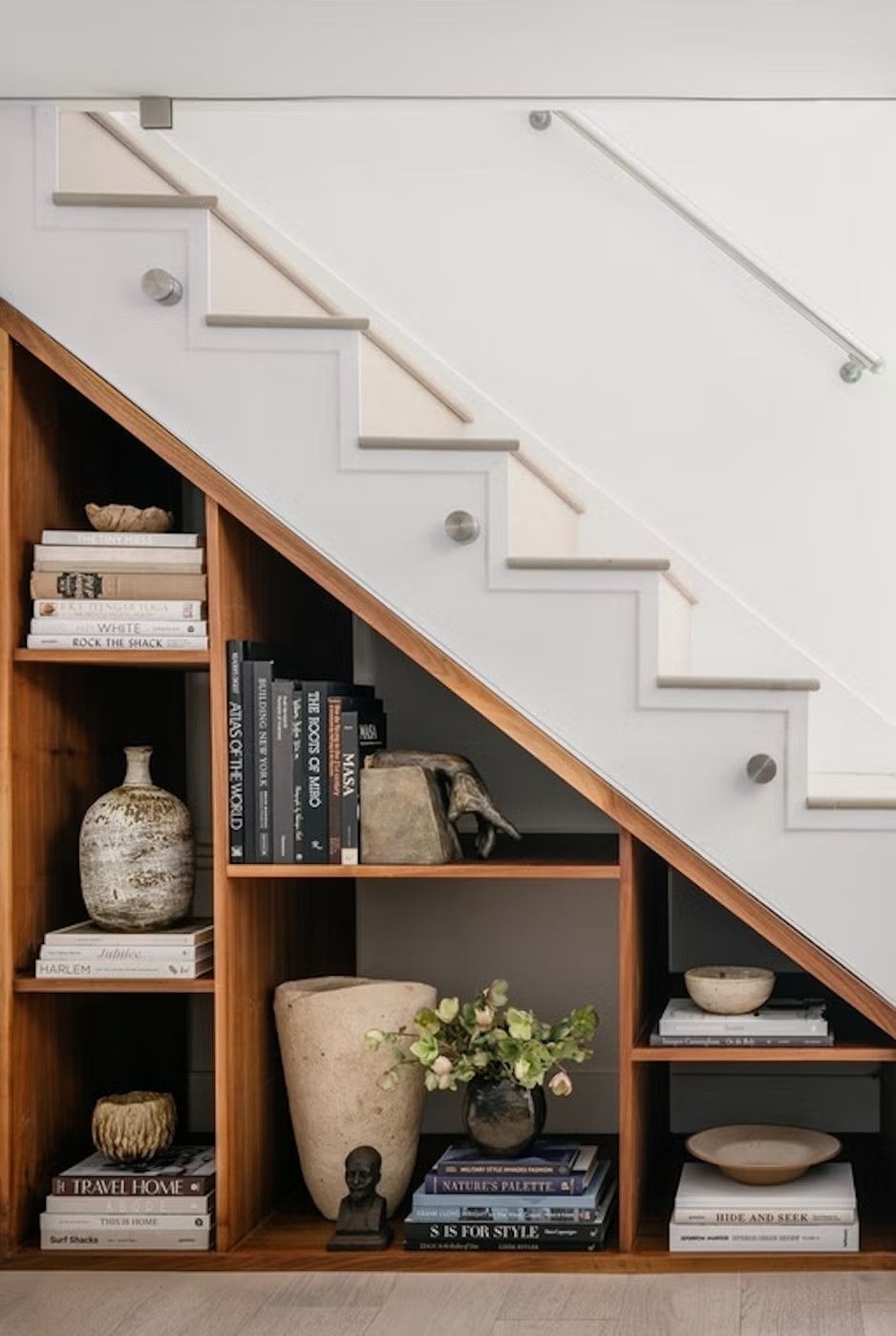 دکوری و ویترین پذیرایی توکار