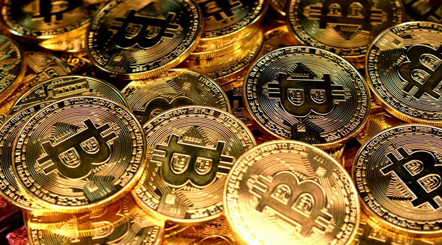 برداشت ۴۰۰ هزار بیت‌کوین از صرافی‌ها؛ کنترل بازار اکنون در دست چه کسانی است؟