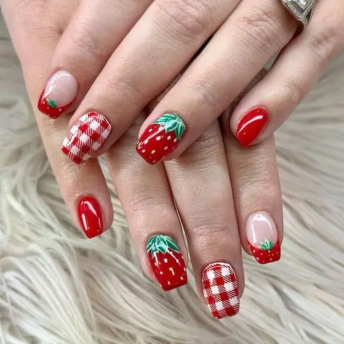 طرح ناخن‌های یلدایی