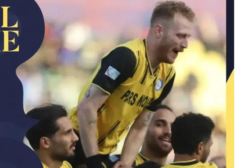 زنبورهای جم با گل طلایی نجفی، صدرنشینی را در لیگ یک به دست آوردند!