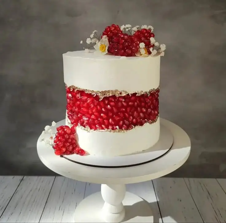 تزیین کیک شب یلدا برای مدرسه