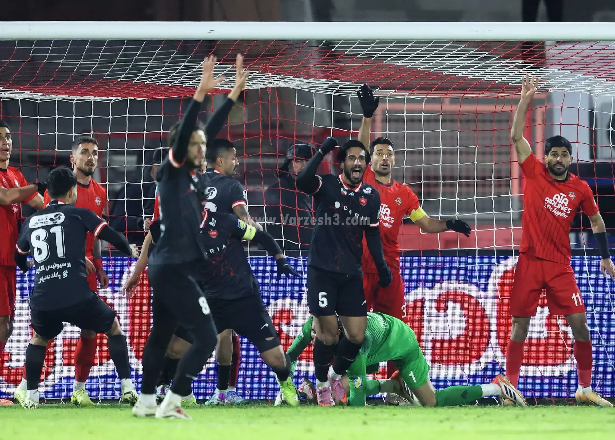 چرا تراکتور در جام حذفی پرسپولیس را به زحمت انداخت؟ نظر جنجالی ساکت الهامی درباره بازی حساس