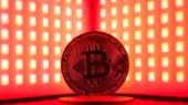 نشانه‌های هشدار در ساختار قیمت بیت کوین؛ آیا بازار مشتقات فشار را بیشتر می‌کند؟