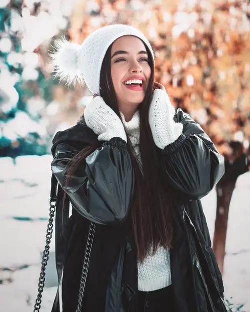 بیوگرافی کیمیا حسینی بلاگر و مدل سرشناس و زیبای ایرانی