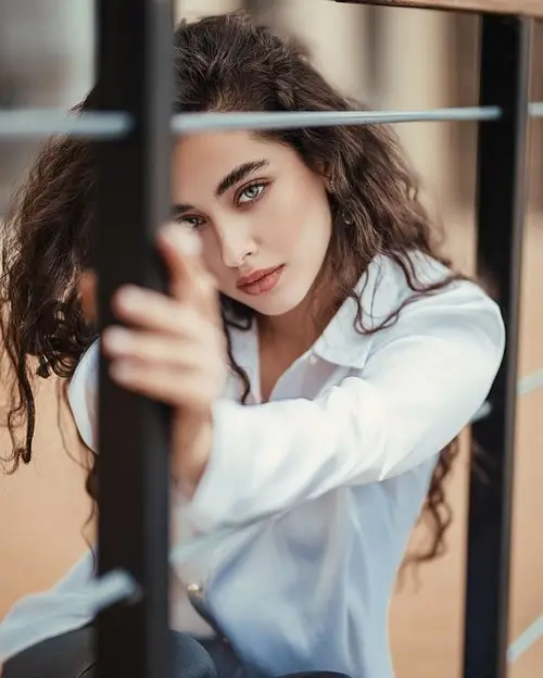 بیوگرافی کیمیا حسینی بلاگر و مدل سرشناس و زیبای ایرانی