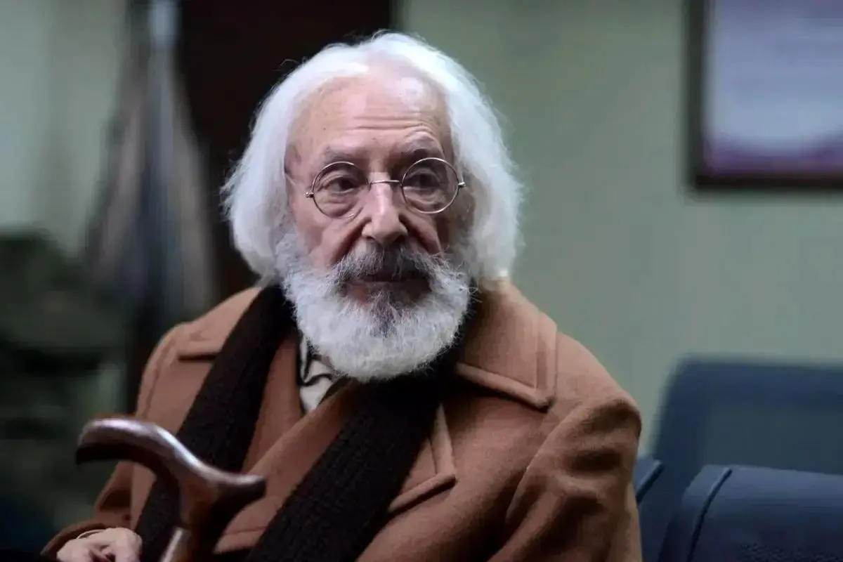 لحظه نادر دیده‌نشده جمشید مشایخی و گوگوش در فیلم کلاسیک «طلوع» سال ۴۹!