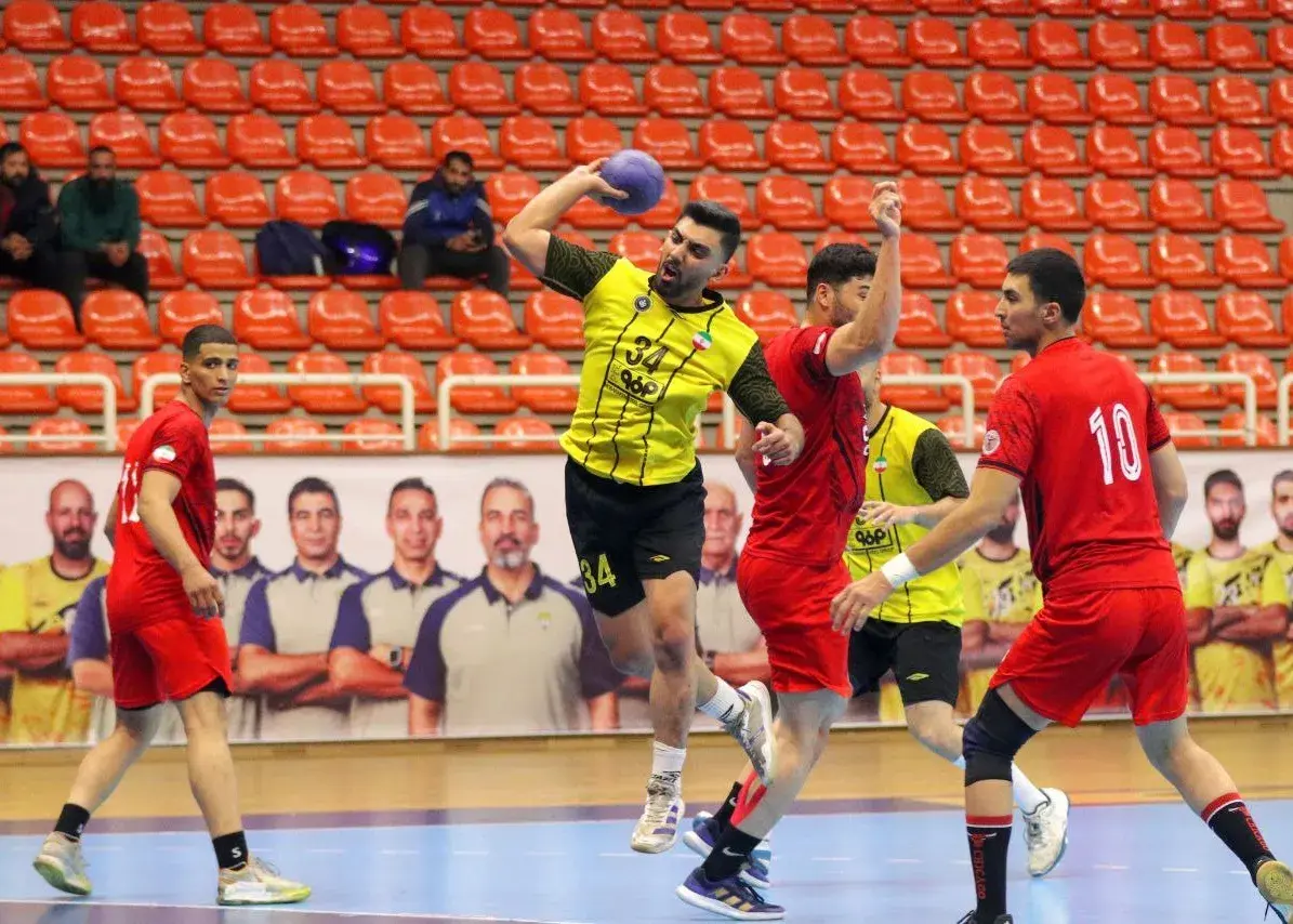 مس با شکست سایپا صدر جدول لیگ هندبال را دوباره فتح کرد!