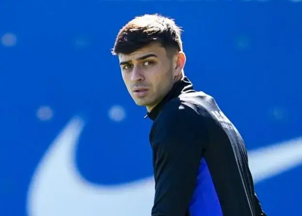 خطر مصدومیت پدری بارسلونا را به تکاپو انداخت؛ آینده ستاره جوان در هاله‌ای از ابهام