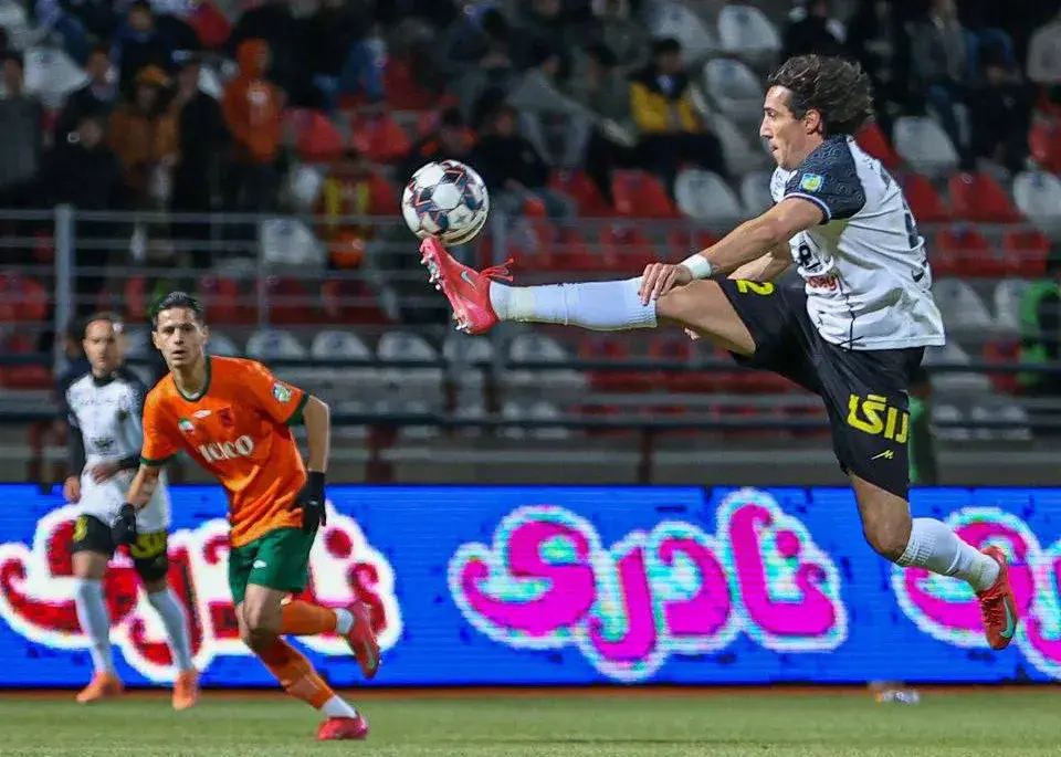 انزو کریولی چگونه با یک استارت انفجاری، مس رفسنجان را به دردسر انداخت؟