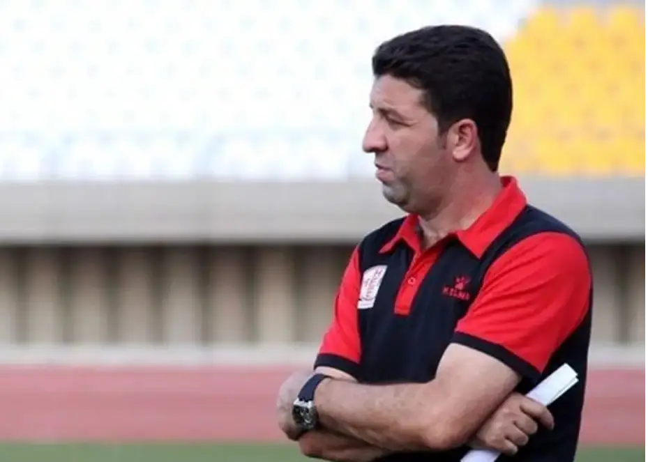 حلالی به تراکتور و پرسپولیس: وقت ادا اصول نیست، فوتبال بازی کنید!