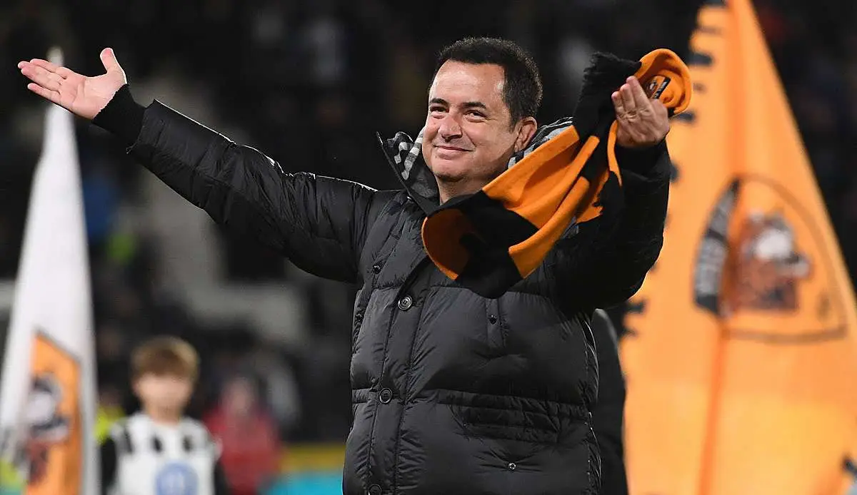 مالک ترک، فوتبال انگلیس را تکان داد