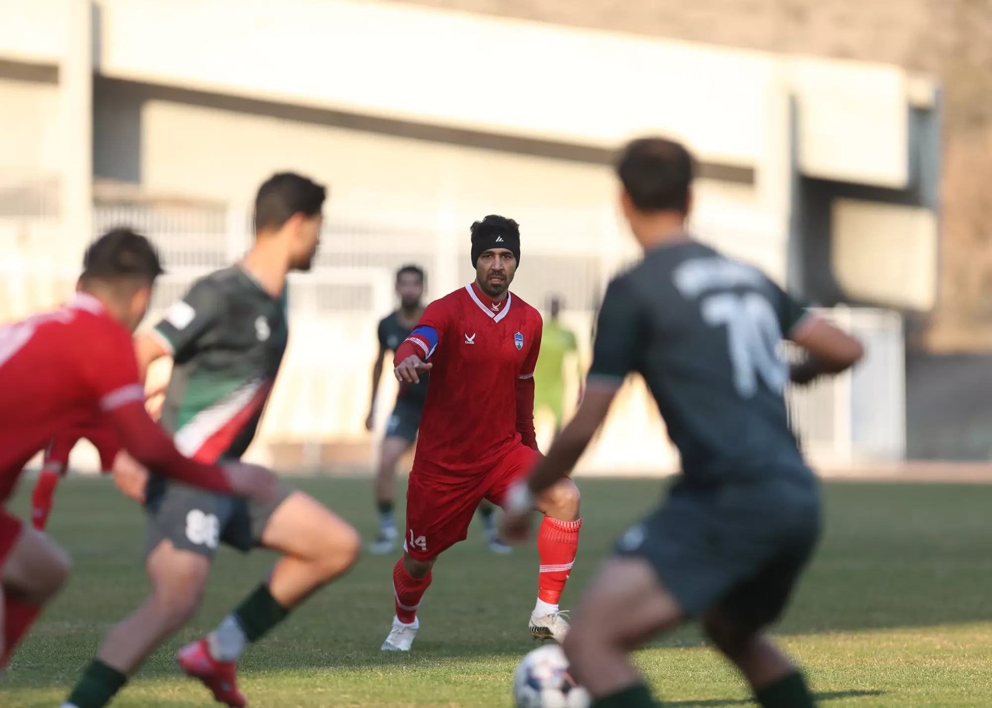 محسن بنگر بالاخره در لیگ یک امتیاز گرفت؛ تساوی جنجالی نیروی زمینی و شهرداری نوشهر