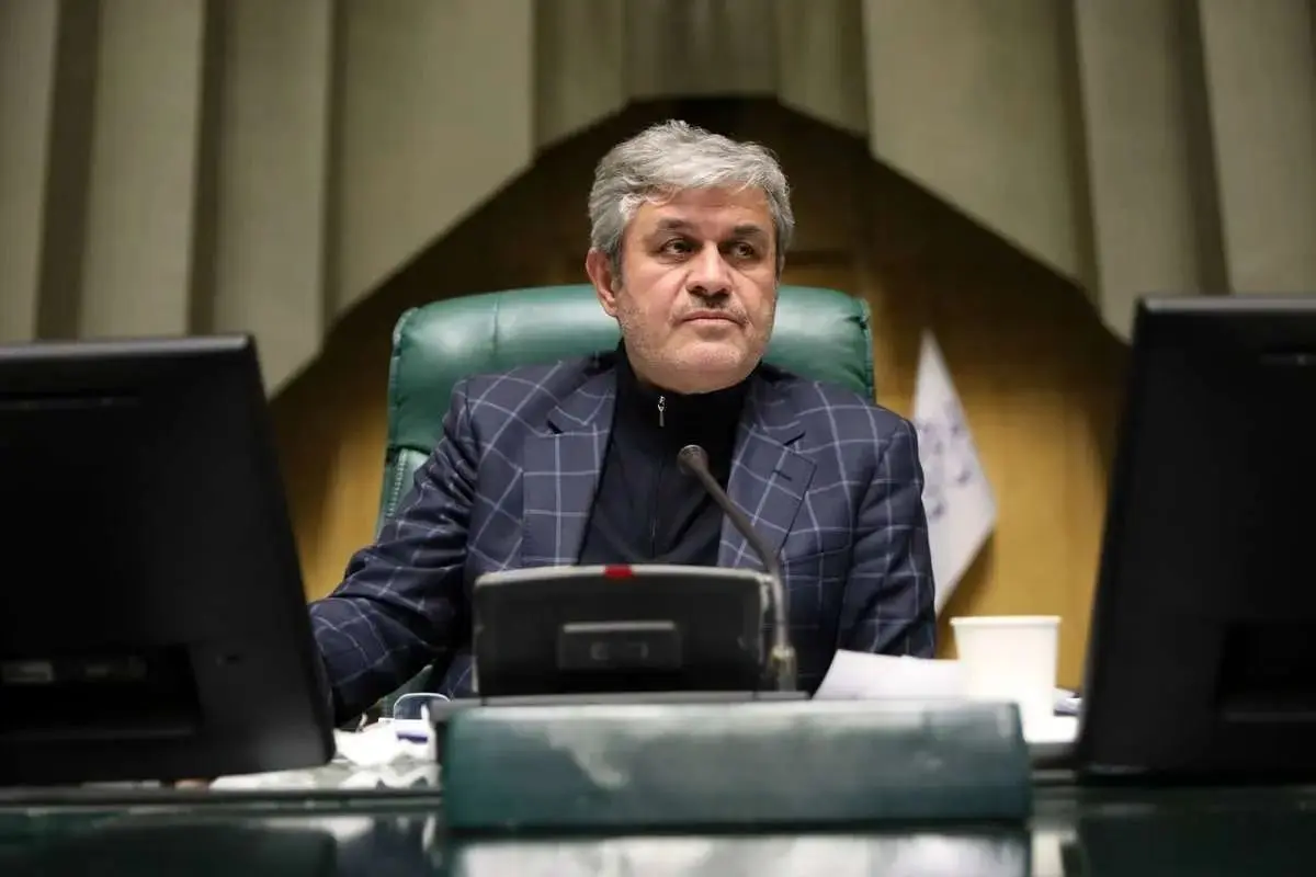 تاجگردون هشدار داد: افزایش ۲۰ درصدی حقوق حتی نزدیک تورم نیست! آیا حقوق‌ها واقعا رشد می‌کنند؟